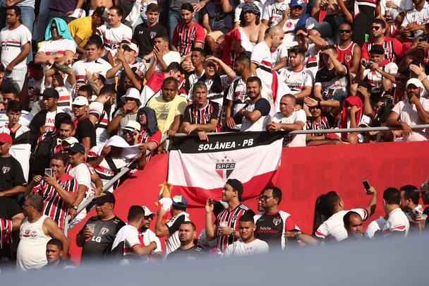 O duelo entre Sport x São Paulo marcou o reencontro dos meio-campistas Diego Souza e Everton Felipe com a torcida do Sport na Ilha do Retiro