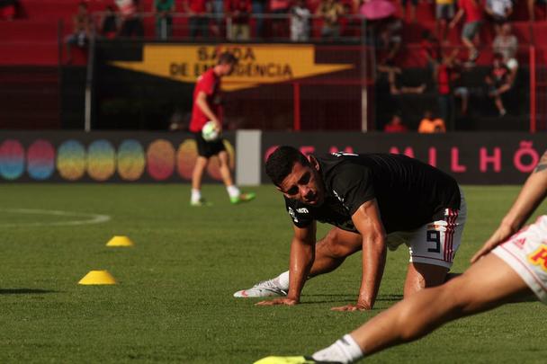 O duelo entre Sport x São Paulo marcou o reencontro dos meio-campistas Diego Souza e Everton Felipe com a torcida do Sport na Ilha do Retiro