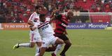 O duelo entre Sport x So Paulo marcou o reencontro dos meio-campistas Diego Souza e Everton Felipe com a torcida do Sport na Ilha do Retiro 