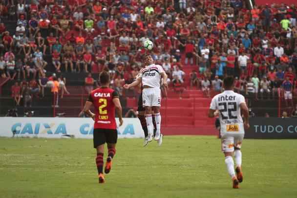 O duelo entre Sport x São Paulo marcou o reencontro dos meio-campistas Diego Souza e Everton Felipe com a torcida do Sport na Ilha do Retiro