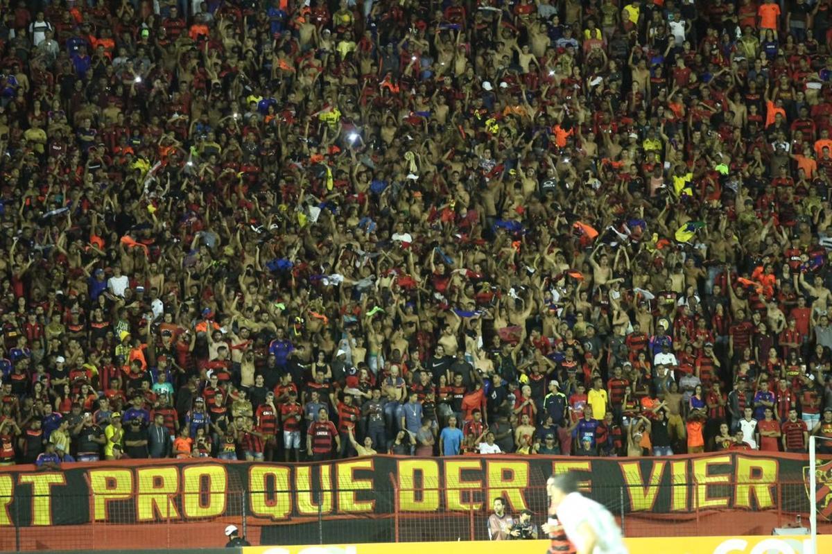 Em duelo importante para times que brigam contra a zona de rebaixamento, Sport e Amrica-MG duelam na Ilha do Retiro