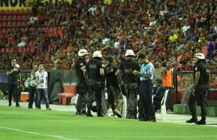 Com derrota do Sport, torcedor invade campo e time pode ser punido