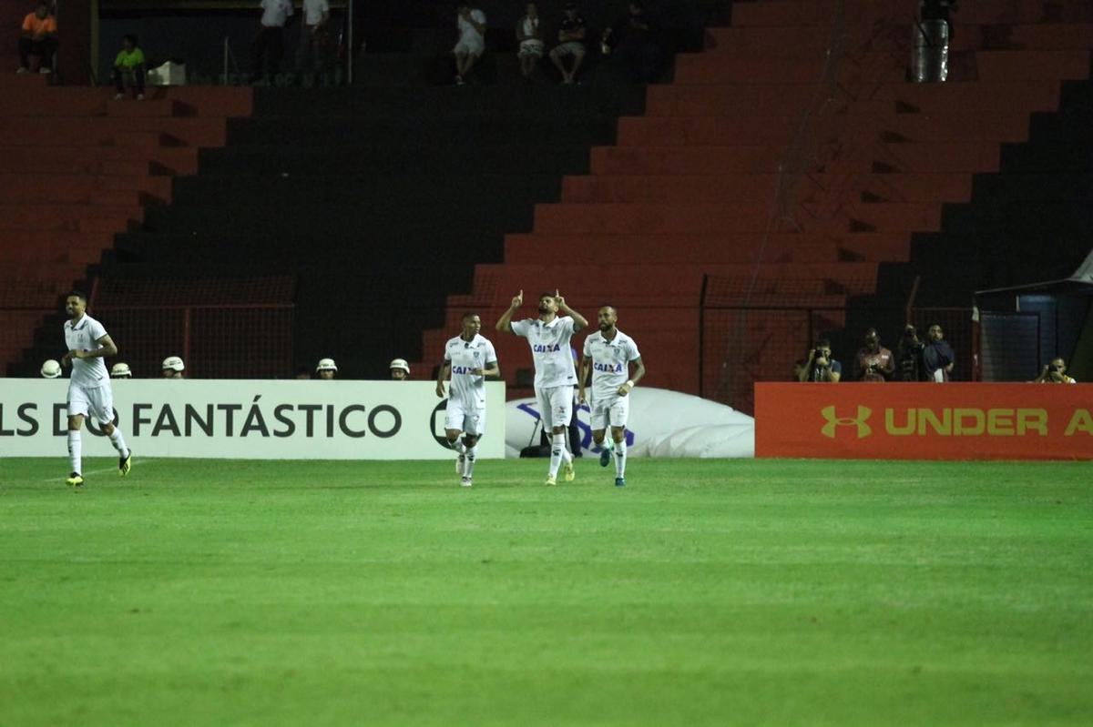 Com derrota do Sport, torcedor invade campo e time pode ser punido