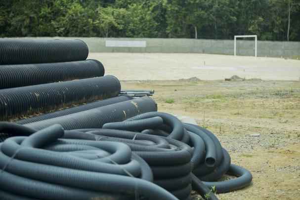 Com a ajuda financeira dos torcedores corais, CT Ninho das Cobras ainda é, porém, um grande canteiro de obras