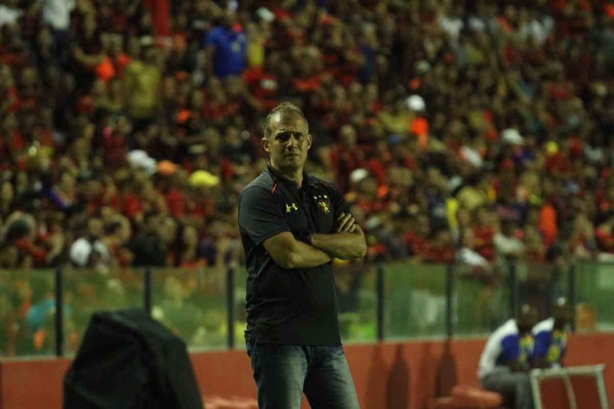 Pressionado pela zona de rebaixamento, Sport recebe Palmeiras pela 26 rodada do Brasileiro