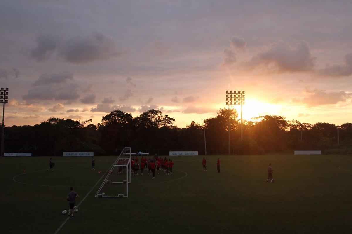 Aps a apresentao, treinador comandou atividade descontrada e arrancou risada dos atletas do Sport