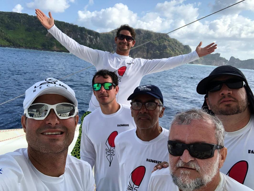 Embarcao venceu a Refeno pela primeira vez sua histria, chegando em Noronha no tempo de 25h58min12seg
