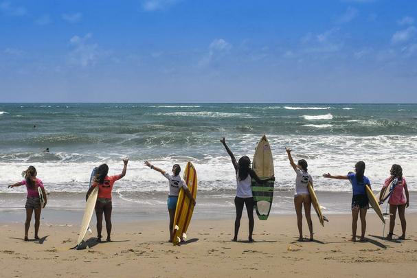 Projeto promove tambm o Maraca Surf Festival Feminino Open, evento dedicado  prtica da modalidade por mulheres
