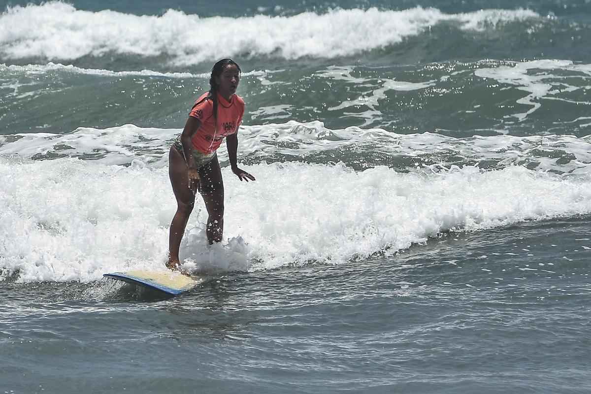 Projeto promove tambm o Maraca Surf Festival Feminino Open, evento dedicado  prtica da modalidade por mulheres