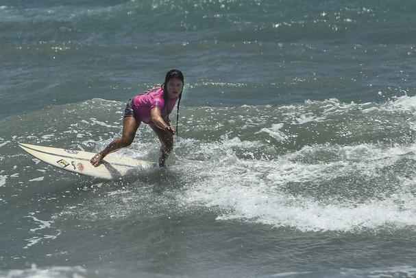 Projeto promove tambm o Maraca Surf Festival Feminino Open, evento dedicado  prtica da modalidade por mulheres