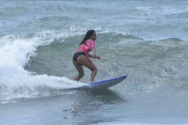 Projeto promove tambm o Maraca Surf Festival Feminino Open, evento dedicado  prtica da modalidade por mulheres
