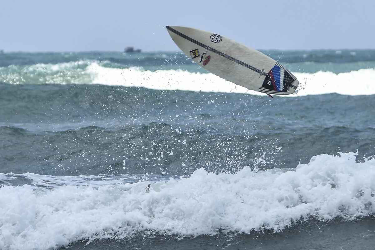 Projeto promove tambm o Maraca Surf Festival Feminino Open, evento dedicado  prtica da modalidade por mulheres