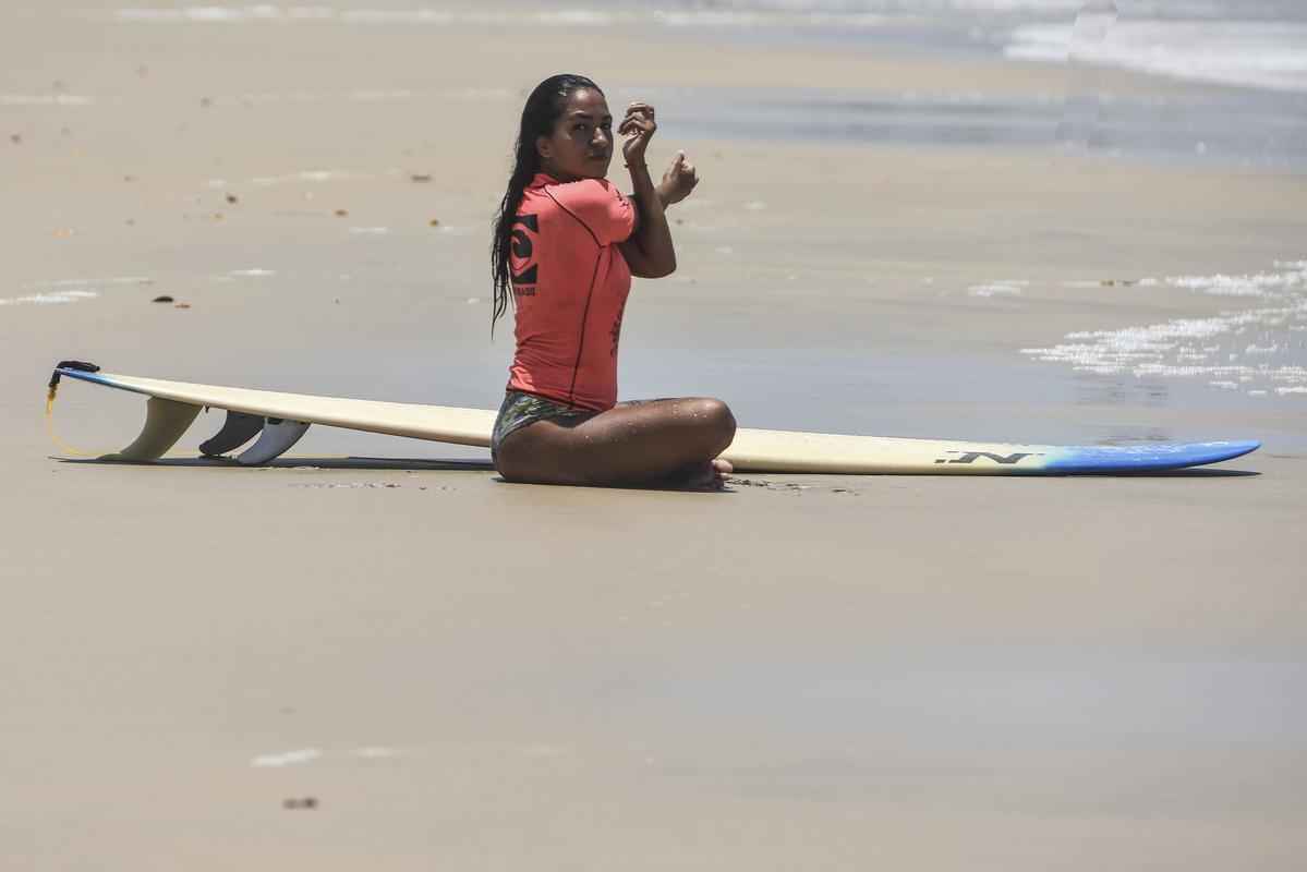 Projeto promove tambm o Maraca Surf Festival Feminino Open, evento dedicado  prtica da modalidade por mulheres