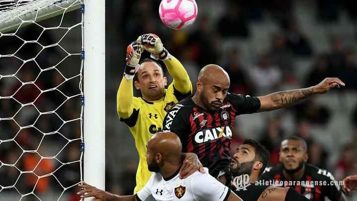 Leão acumulou sua 10ª derrota seguida fora de casa e segue afundado na zona de rebaixamento, com 27 pontos, na 19ª posição