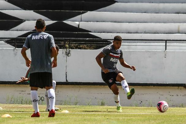 Fruto das divisões de base, Willams Luz está integrado ao elenco profissional do clube desde 2016. Ainda não despontou. O atleta de 21 anos terá mais uma temporada pela frente para mostrar serviço