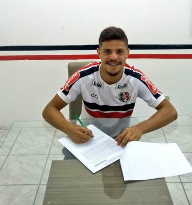 Fruto das divisões de base, o atacante Kelvenny vem se destacando pela velocidade e assistências, assinou com o clube até o final de 2020