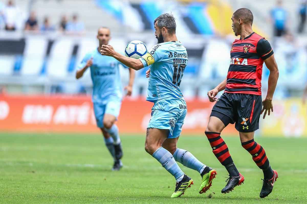 Em jogo emocionante em Porto Alegre, o Leo foi valente e venceu o Tricolor Gacho fora de casa, diminuindo a distncia para sair do Z4