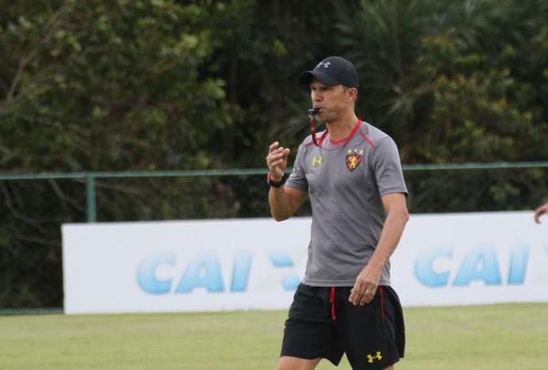 Elenco se reapresentou com trabalho na academia e treino tcnico em campo. Sander, Jair, Marlone e Michel Bastos foram poupados da atividade