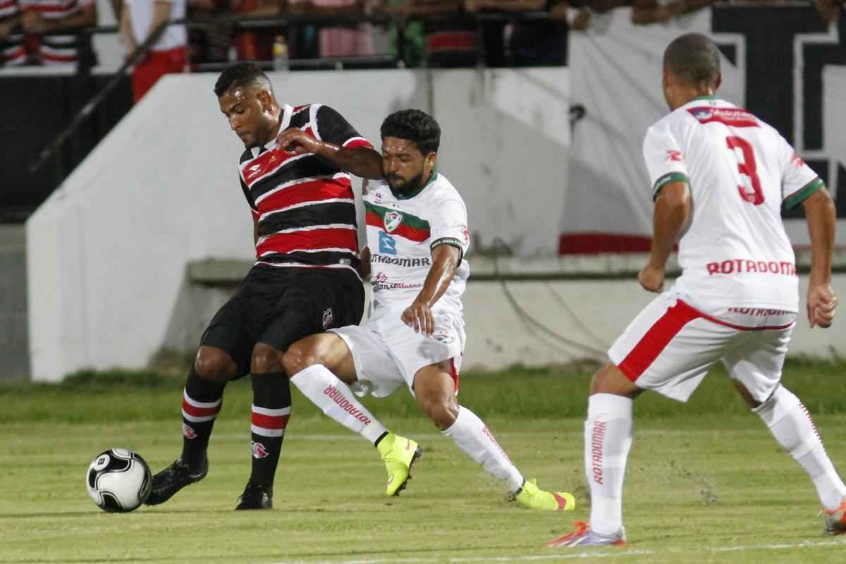 Em passagens pelo Santa Cruz entre 2015 e 2016, alm de 2018, Allan Vieira soma 58 partidas pelo Tricolor, com dois ttulos conquistados e uma acesso  Srie A