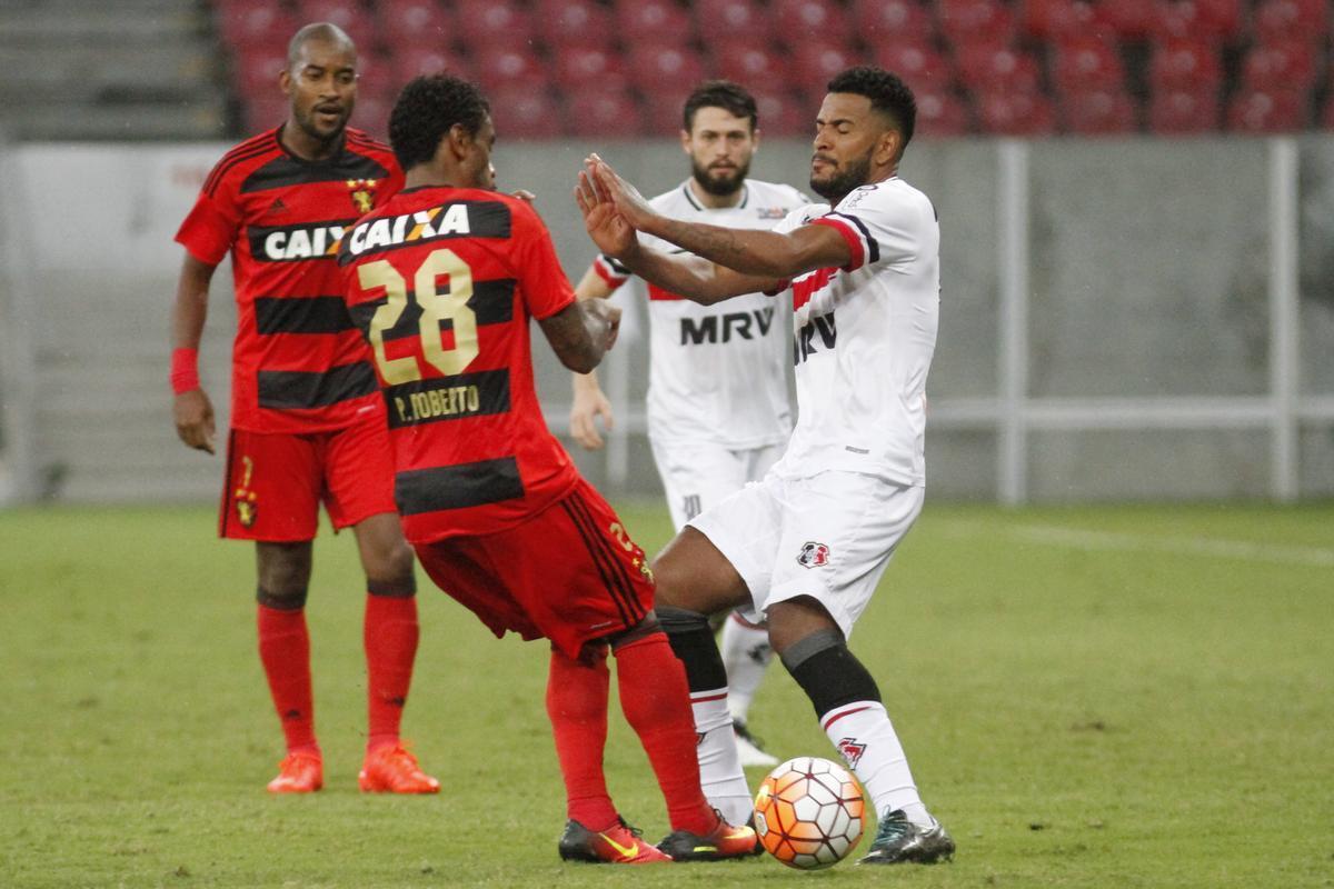 Em passagens pelo Santa Cruz entre 2015 e 2016, alm de 2018, Allan Vieira soma 58 partidas pelo Tricolor, com dois ttulos conquistados e uma acesso  Srie A