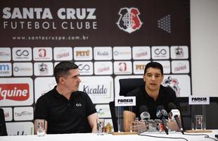 Ex-volante do Santa Cruz, Luciano Sorriso tem histria no clube e chega para um novo desafio dentro do Tricolor 