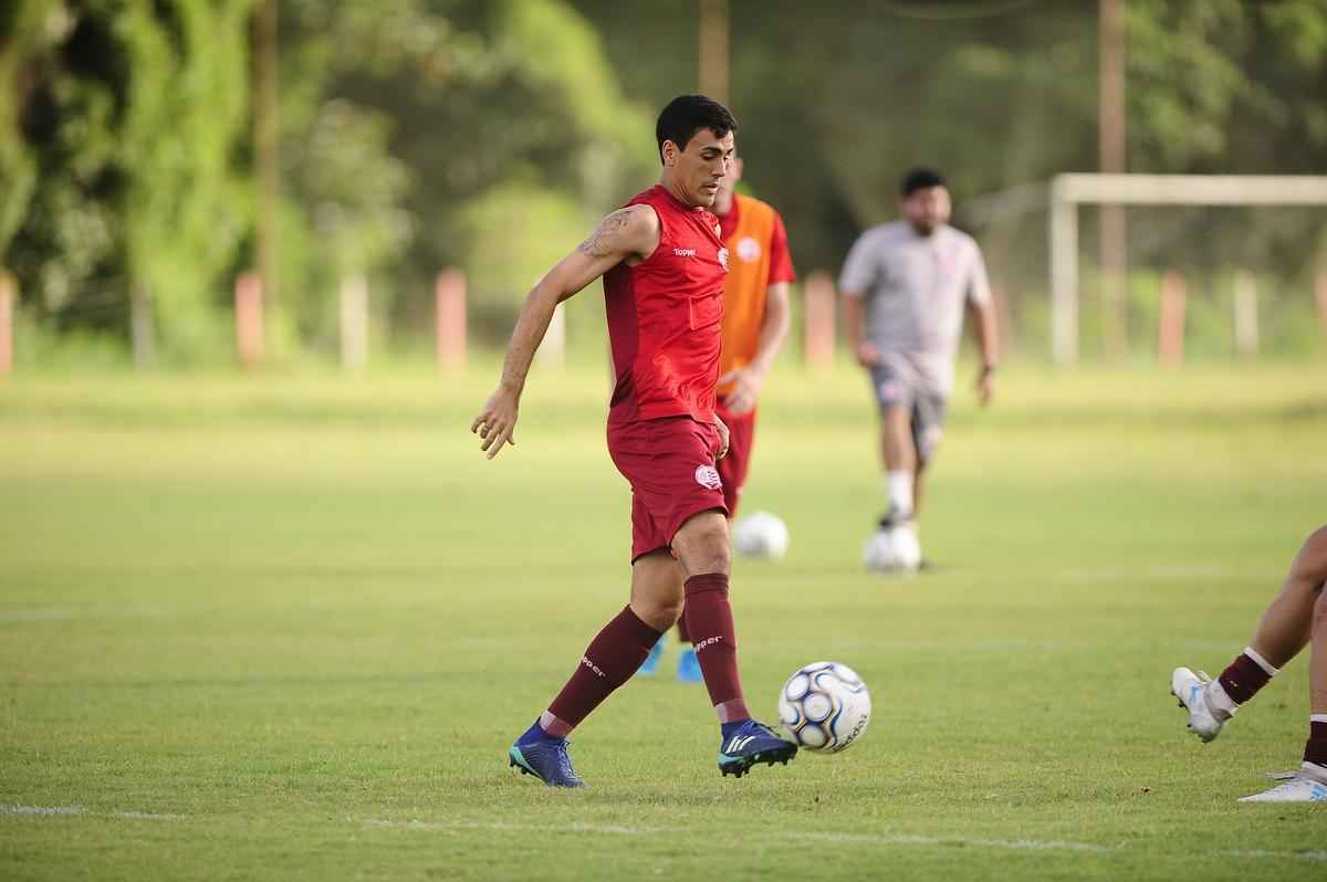 Volante: Cal Rodrigues