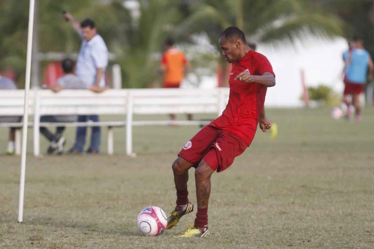 Atacante: Rafael Assis