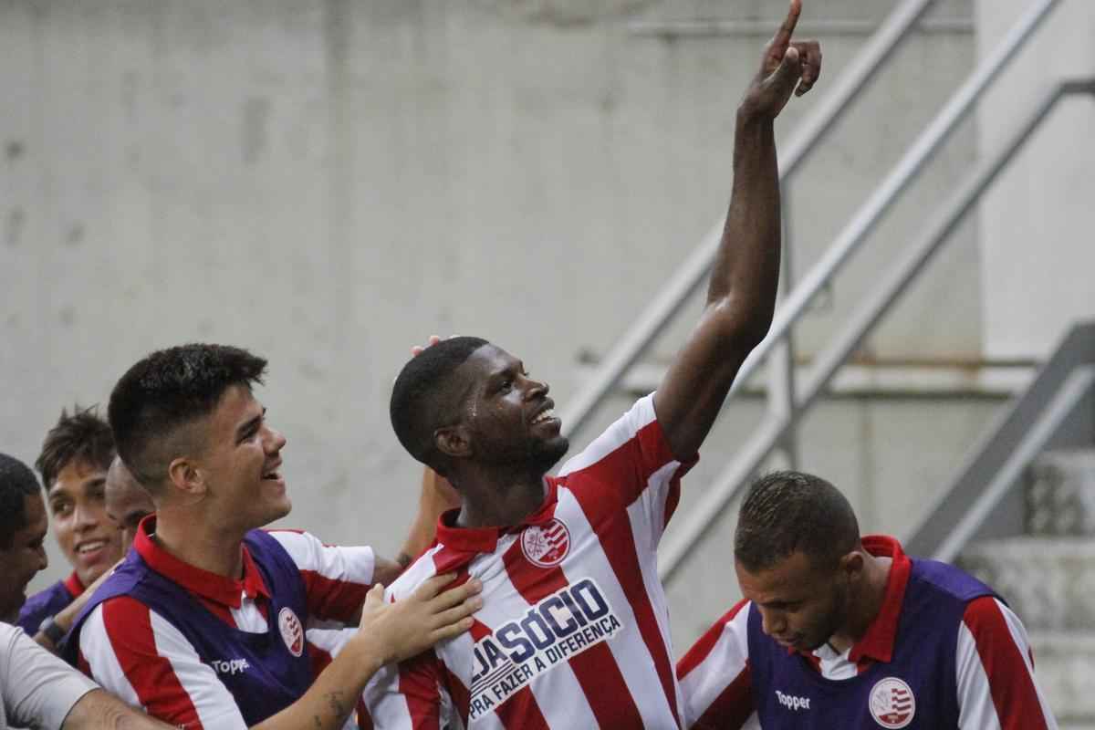 Zagueiro: Rafael Ribeiro