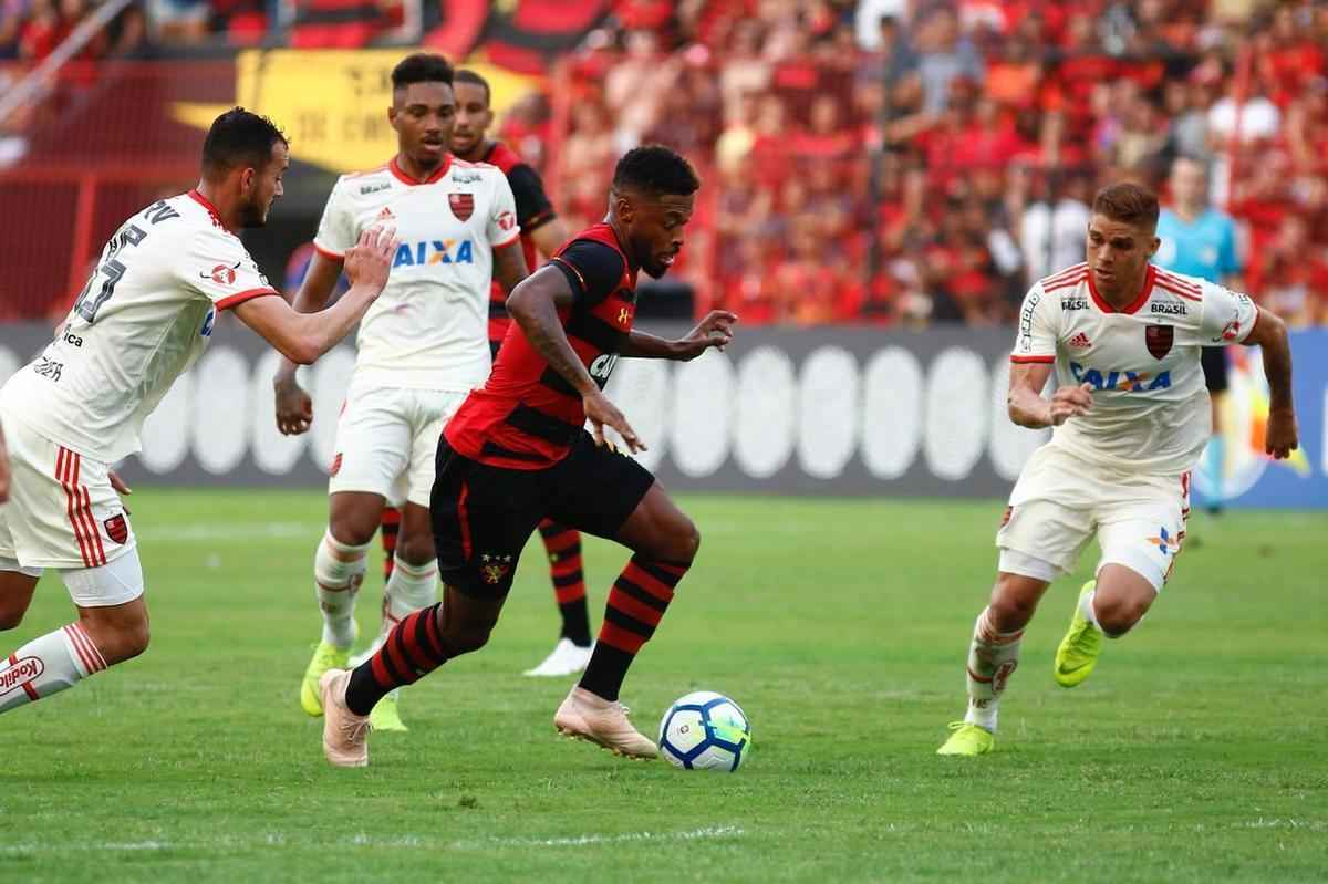 Duelo foi marcado pela improdutiva ofensiva do Rubro-negro pernambucano