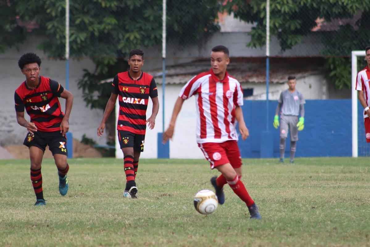 Depois de dois empates sem gols, deciso foi para os pnaltis e o Nutico venceu por 5 a 3