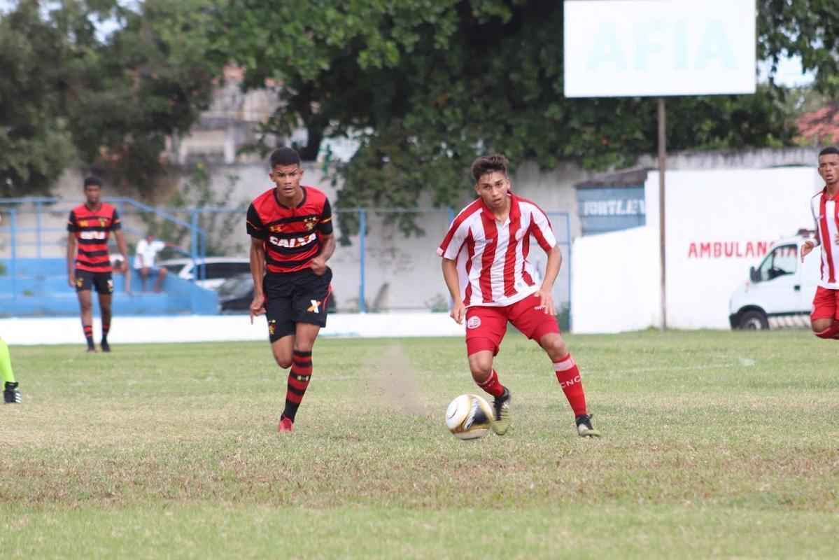 Depois de dois empates sem gols, deciso foi para os pnaltis e o Nutico venceu por 5 a 3