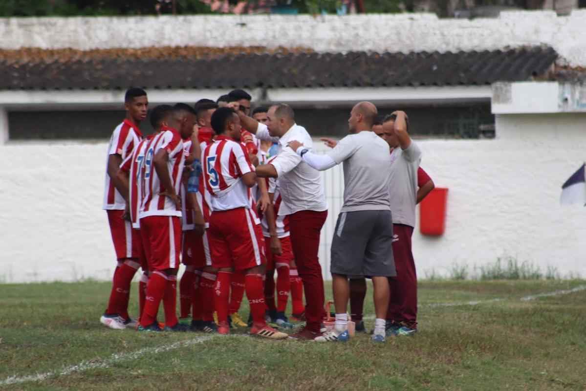 Depois de dois empates sem gols, deciso foi para os pnaltis e o Nutico venceu por 5 a 3