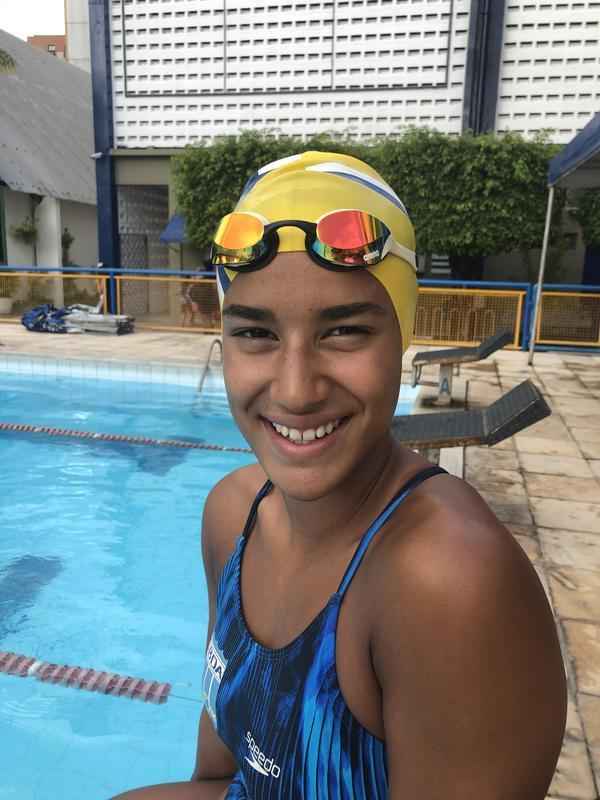 A atleta ganhou duas medalhas de ouro nos Jogos Escolares da Juventude e bateu o recorde de Etiene Medeiros