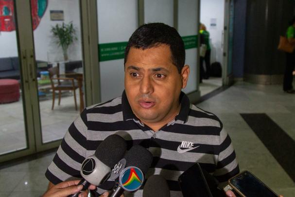 Promissor, técnico mineiro Leston Júnior foi escolhido pela diretoria do Santa Cruz para comentar o clube na temporada 2019