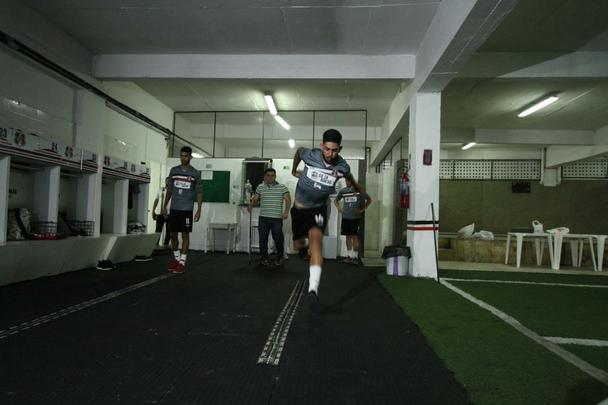 Um total de 19 atletas se apresentaram nesta segunda-feira, 3 de dezembro, para o primeiro dia de trabalho no Santa Cruz visando o ano de 2019