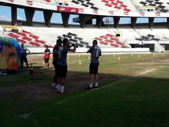 Meio-campista Allan Dias, lateral esquerdo Bruno Ré e o volante Diego Lorenzi foram confirmados nesta segunda-feira