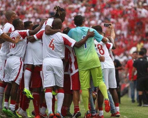 Torcida volta ao estdio com homenagem a dolo Kuki, apresentao oficial de Jorge Henrique e amistoso com Newell's Old Boys