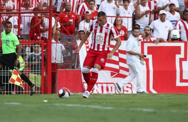 Náutico faz jogo histórico contra equipe argentina em retorno à sua casa após 1633 dias distante