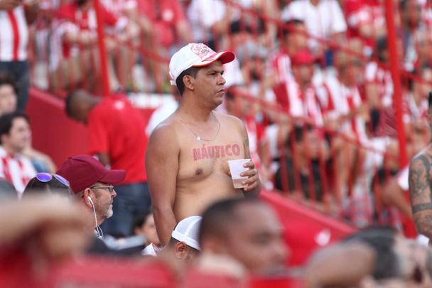 Náutico faz jogo histórico contra equipe argentina em retorno à sua casa após 1633 dias distante