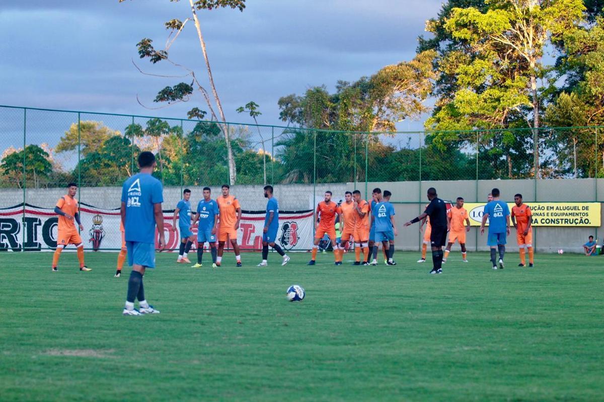 Em dia festivo e com a presena de torcedores, Santa Cruz inaugura primeiro campo do seu CT