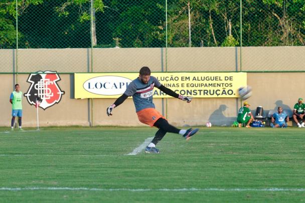 Em dia festivo e com a presença de torcedores, Santa Cruz inaugura primeiro campo do seu CT