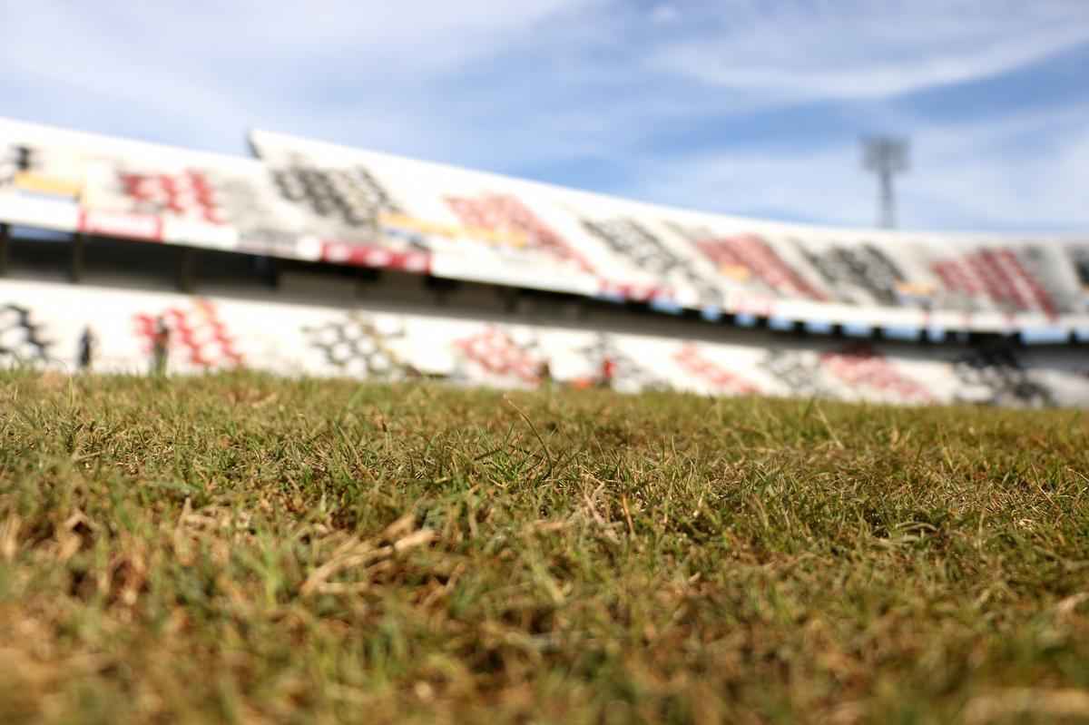 A data de entrega da reforma - que ainda no est definitivamente concluda - acontecer no dia em que o Santa Cruz vai estrear no Campeonato Pernambucano, contra o Amrica 