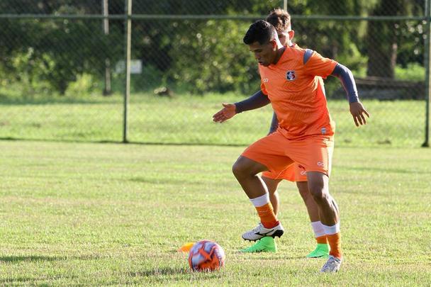 Elenco coral segue sua preparao para estreia no Campeonato Pernambucano, diante do Amrica, no prximo domingo, na Arena de Pernambuco