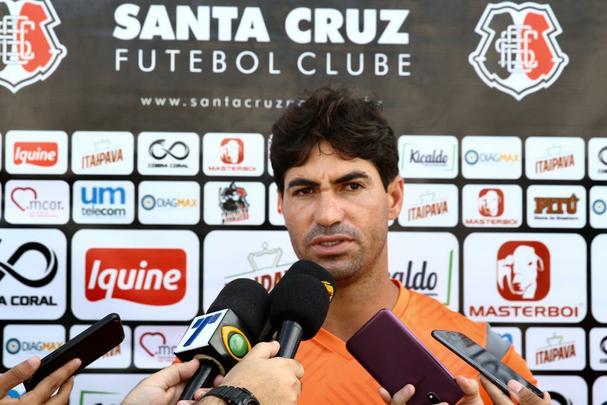 Elenco coral segue sua preparao para estreia no Campeonato Pernambucano, diante do Amrica, no prximo domingo, na Arena de Pernambuco