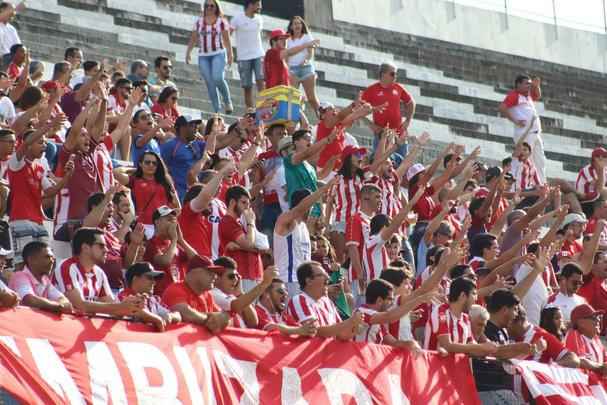 Com gol de empate do Nutico anotado pelo atacante Matheus Carvalho, equipe, entretanto, no conseguiu reagir  