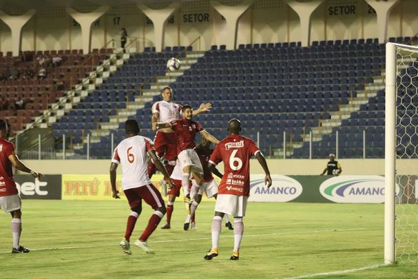 Gols da partida foram marcados pelo atacante Wallace Pernambucano e volante Maylson 