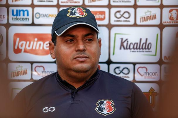 Técnico Leston Júnior tem dúvidas para a escalação do Tricolor para partida diante do Bahia, na Arena de Pernambuco, pelo Nordestão