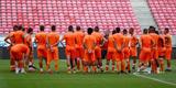 Tcnico Leston Jnior tem dvidas para a escalao do Tricolor para partida diante do Bahia, na Arena de Pernambuco, pelo Nordesto