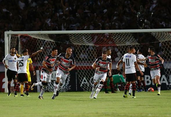 Santa Cruz venceu o Clássico das Multidões por 1 a 0, gol de Allan Dias e falha do goleiro Magrão