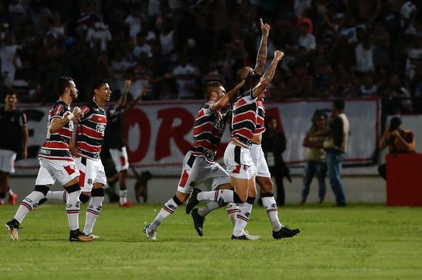 Santa Cruz venceu o Clássico das Multidões por 1 a 0, gol de Allan Dias e falha do goleiro Magrão